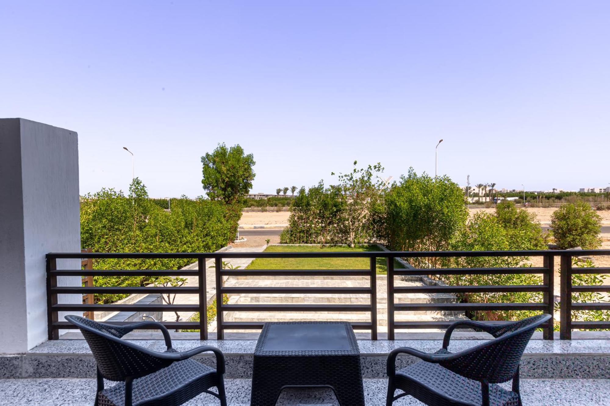 Sola Inn Hurghada Bagian luar foto